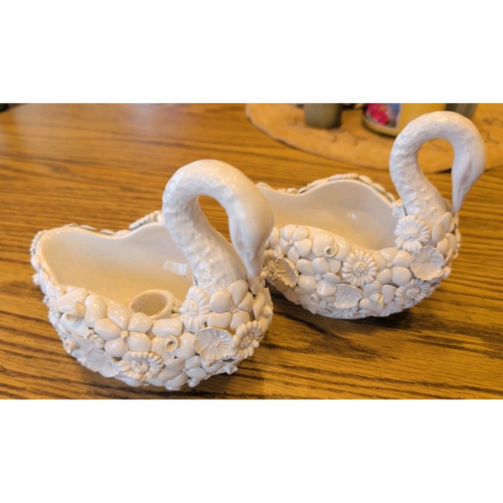 Pair Of Gorgeous Vintage Ardalt Fiori Bianco Italy Swan & Flowers Candle Holders